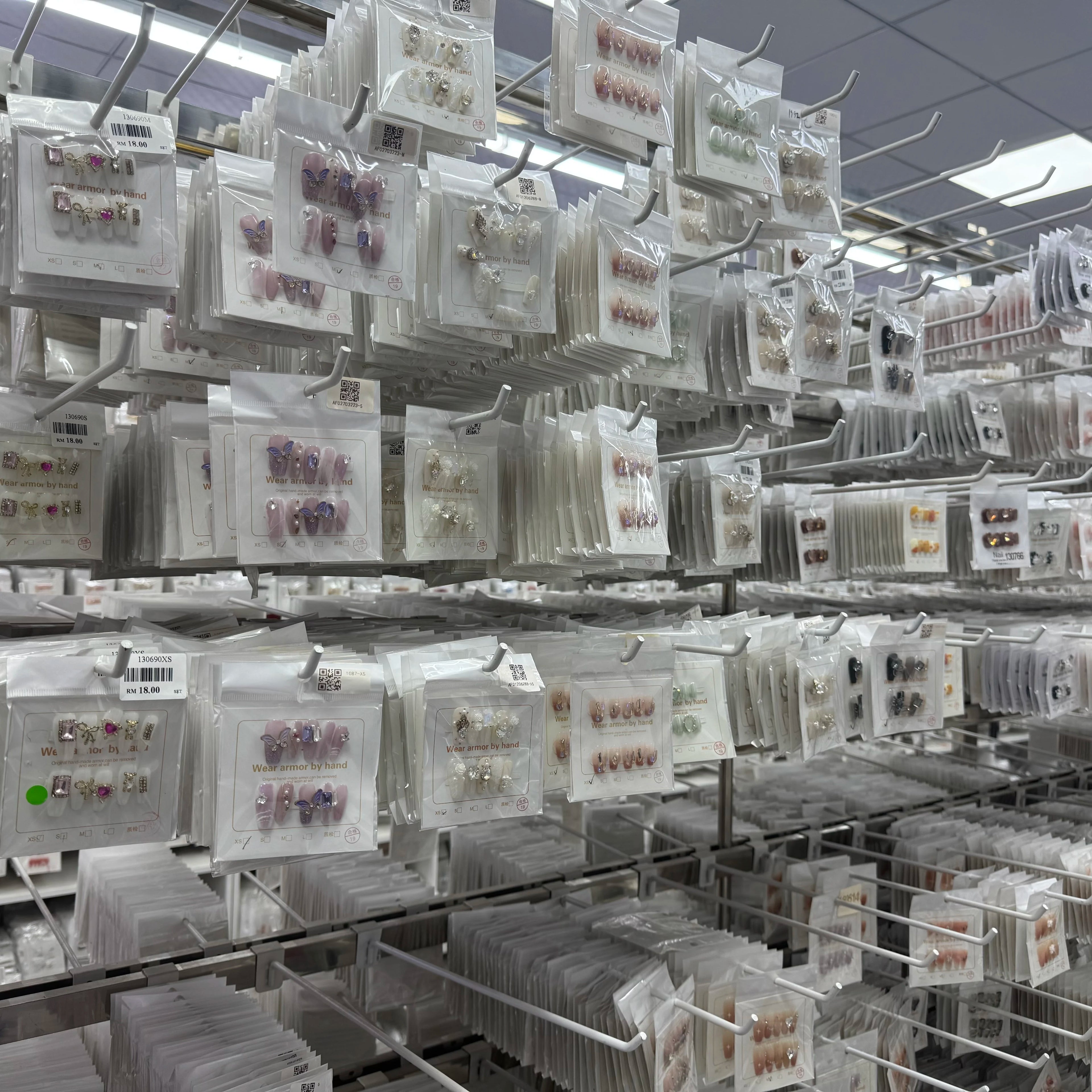 沙龙品质手工制作安全材质可重复使用全包式人造指甲尖批发