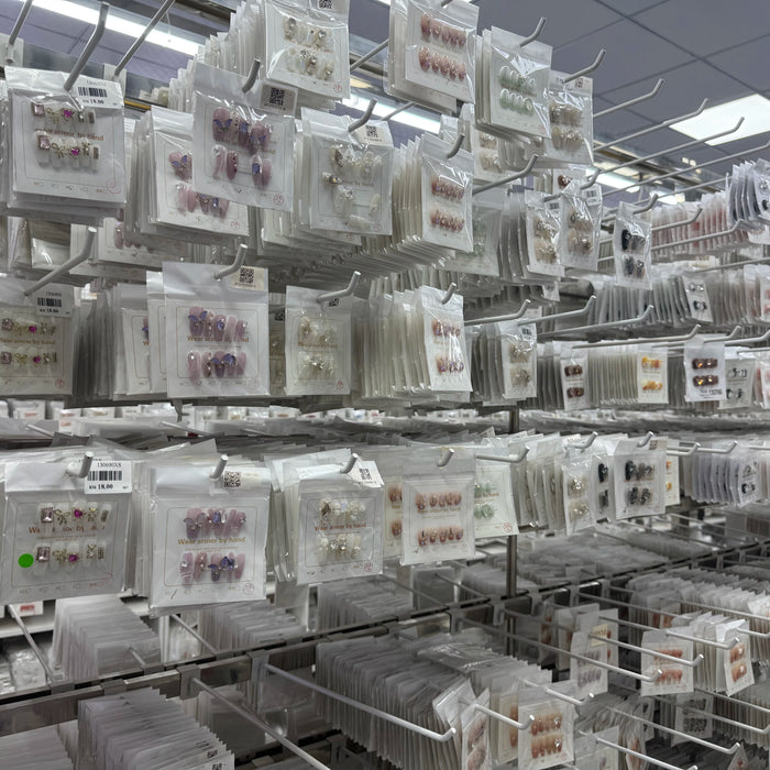 Assorted Nail Art Press-On Nails