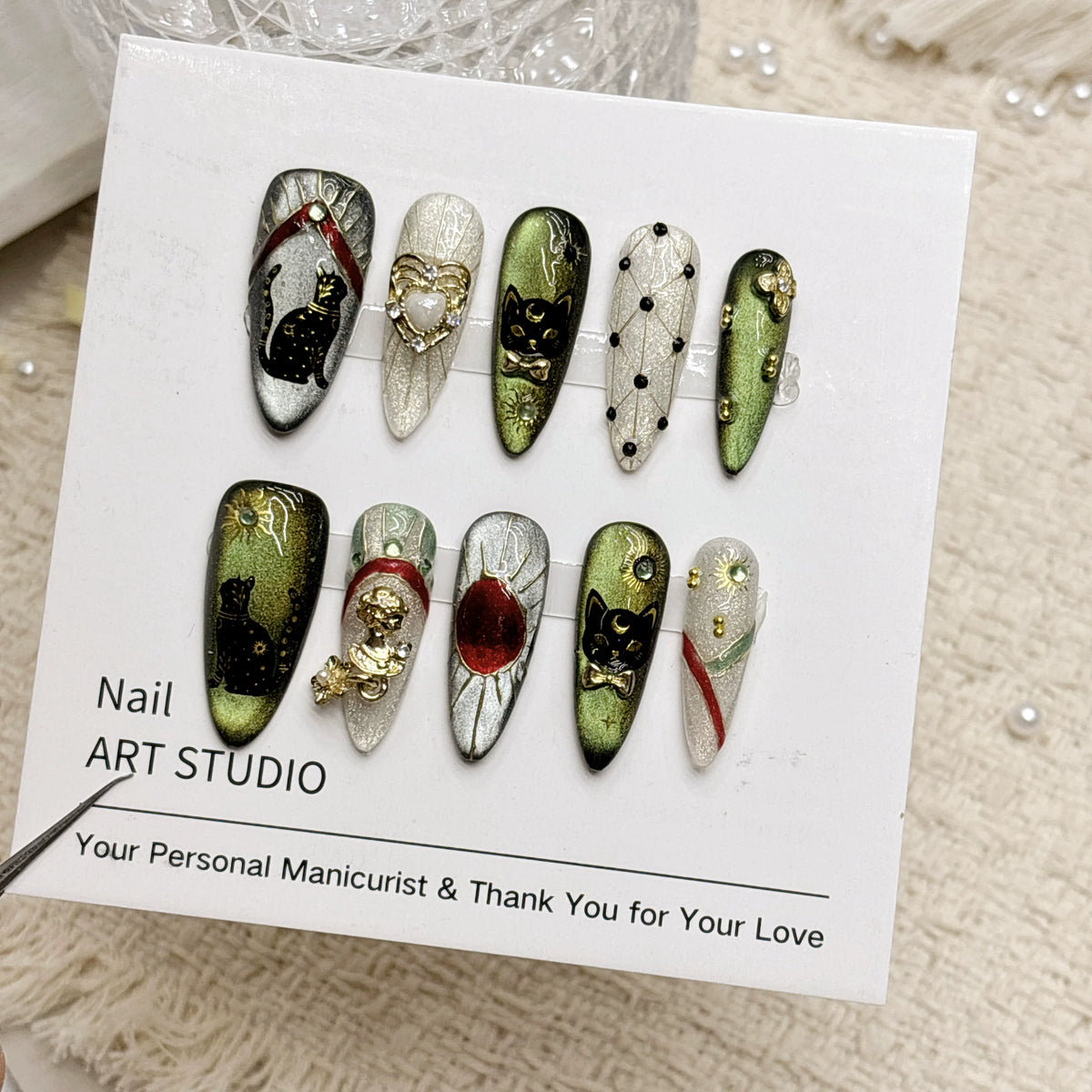 Emerald Pharaoh Cat-Eye Press-On Nails
