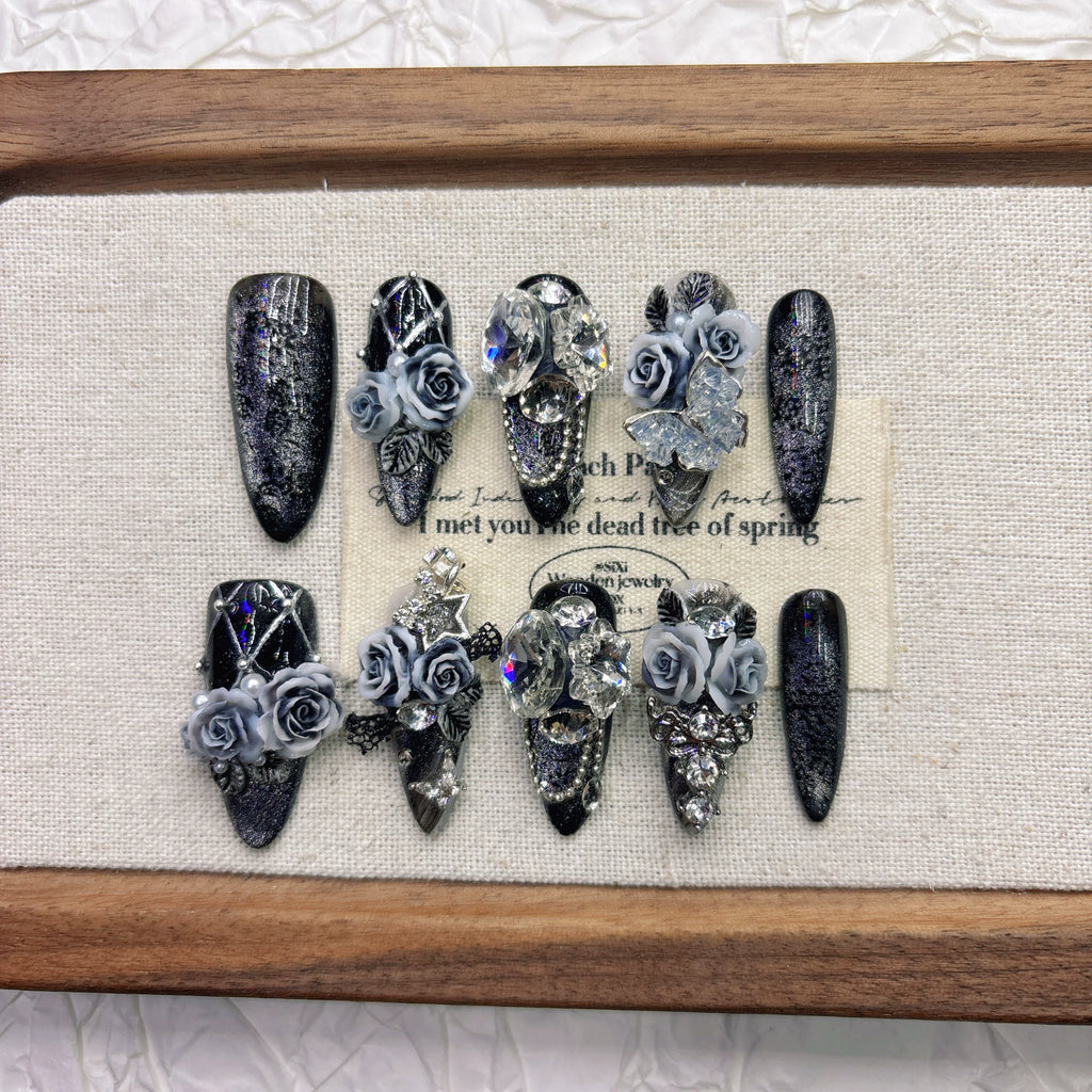 Dark black roses are purely hand-worn armor, advanced sense heavy industry nail art 2026 new product medium and long ladder removable