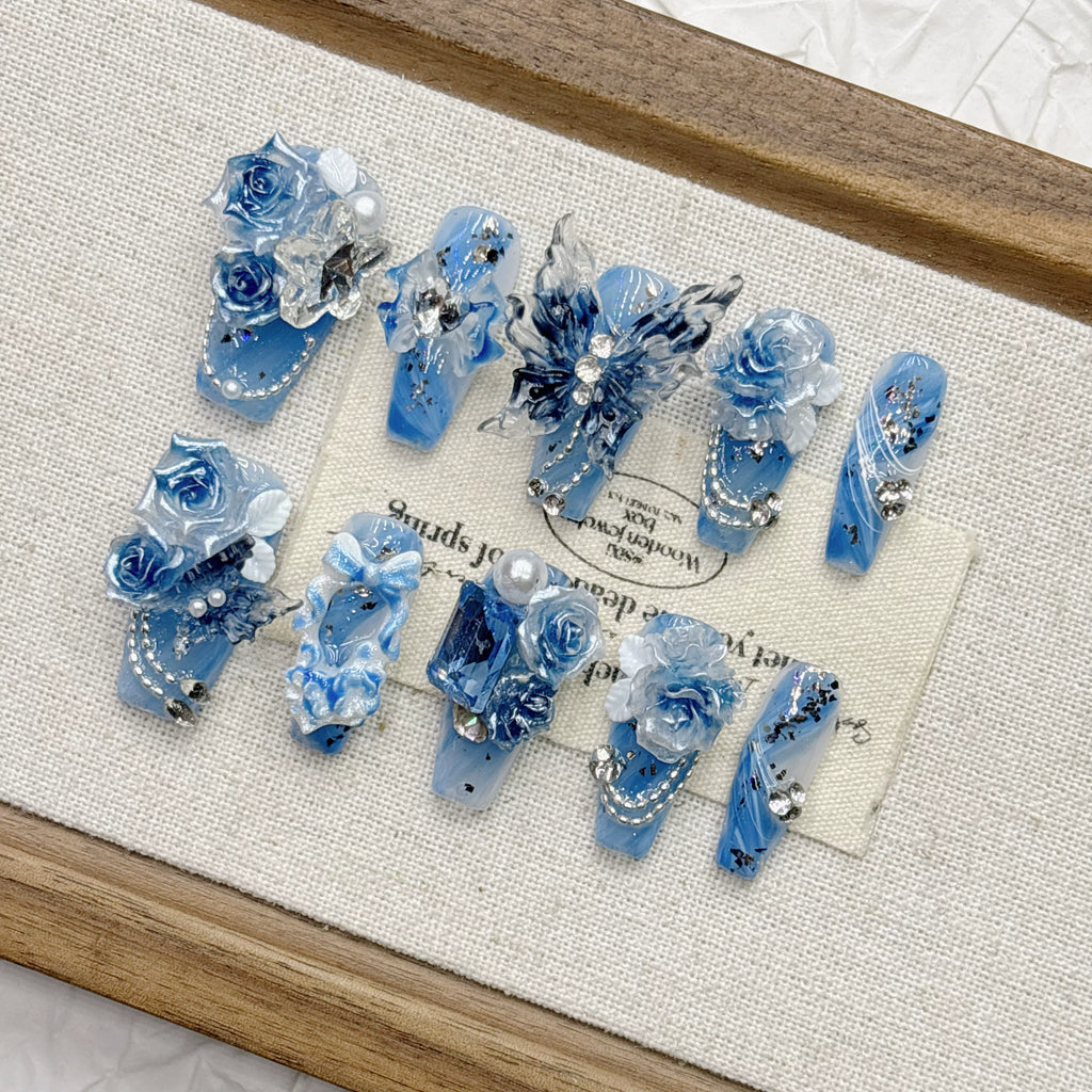 Blue frozen roses are purely handmade, wearing white armor, new fake nails, custom fairy gas, ice transparent, pure desire, medium and long styles.