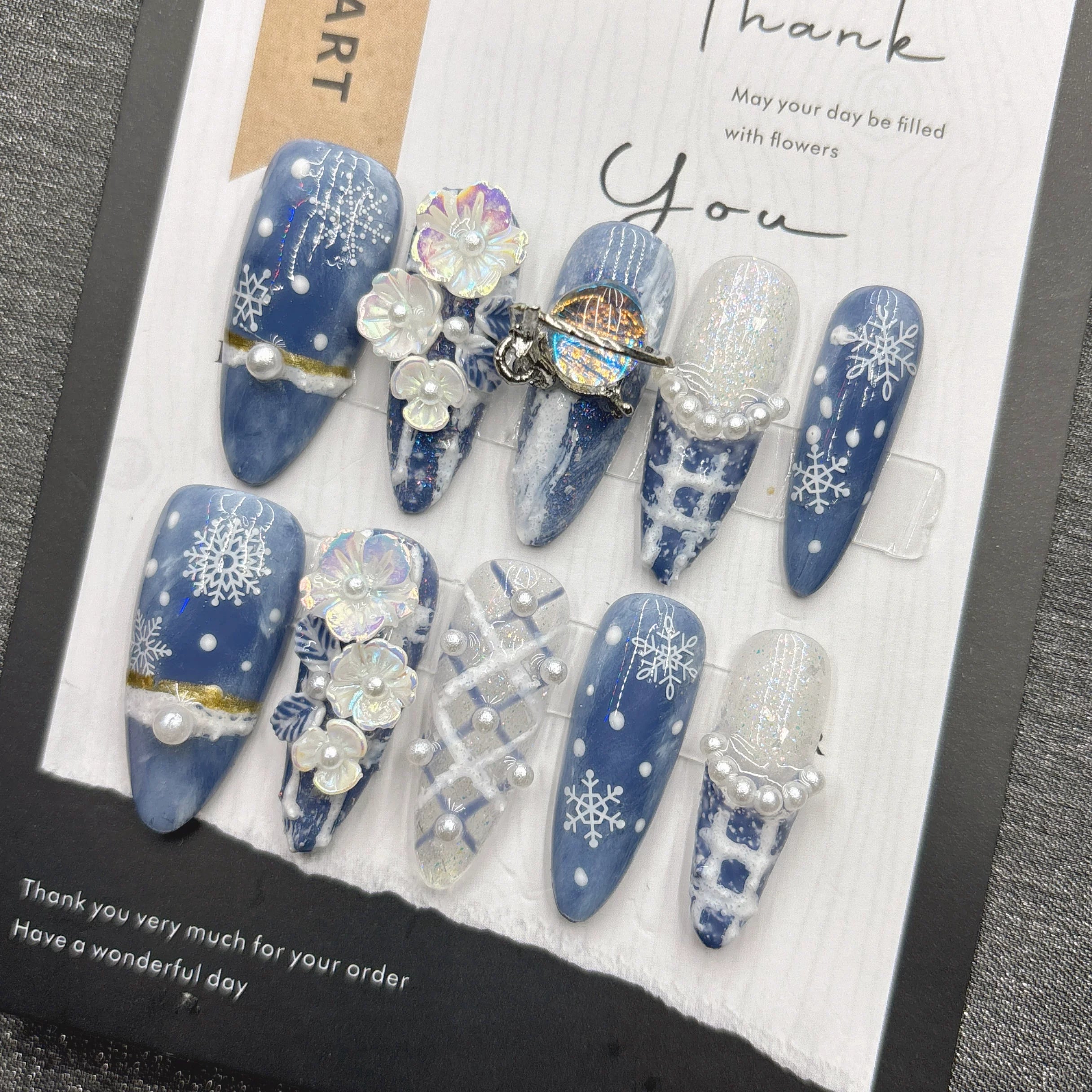 Blue snowflake romantic winter handmade armor French Internet celebrity explosion high sense white 2026 long