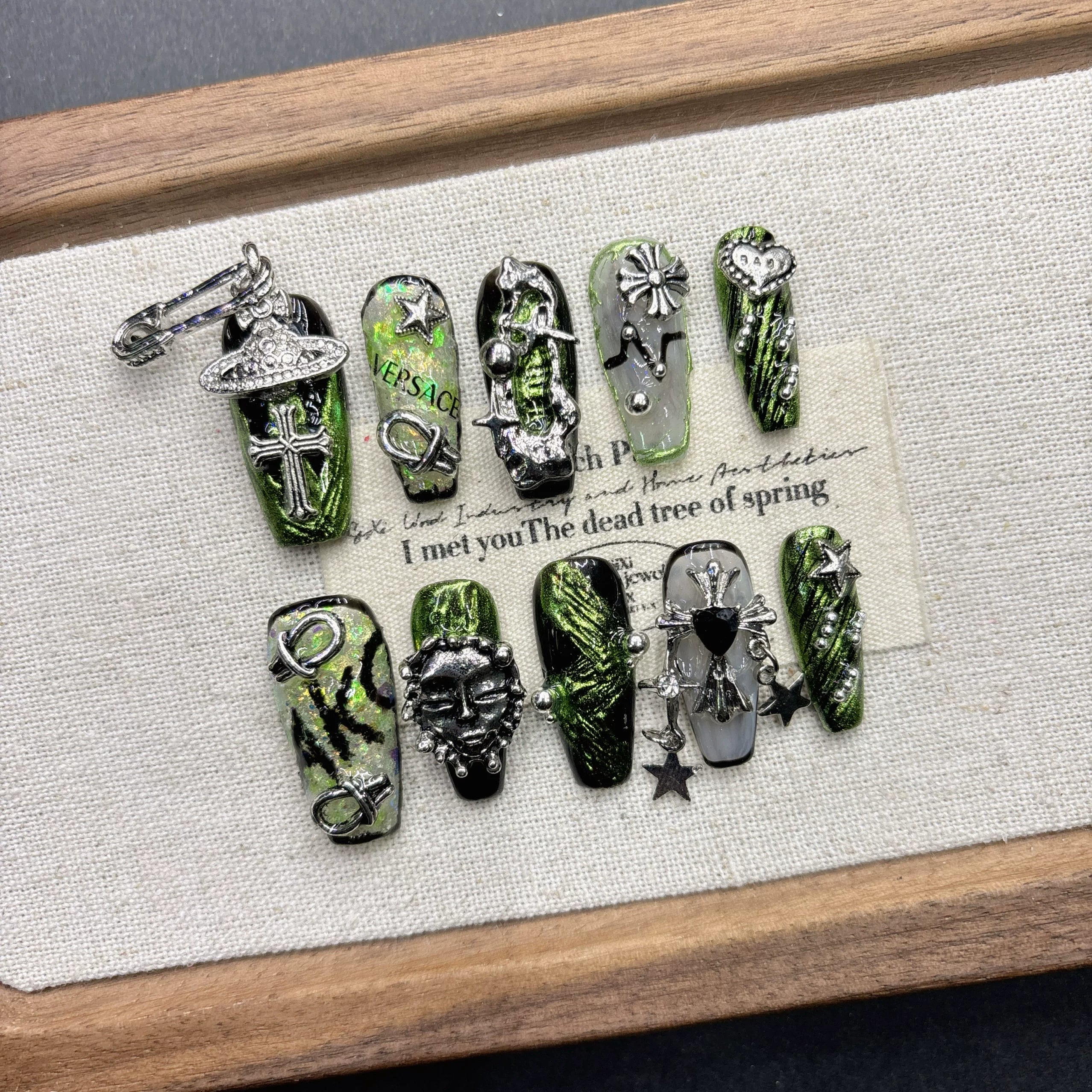 Green Spice Girl Cool Handsome Handmade Nail Wear Advanced White Nail Art European and American Style Fashion 2026 New Year Medium and Long