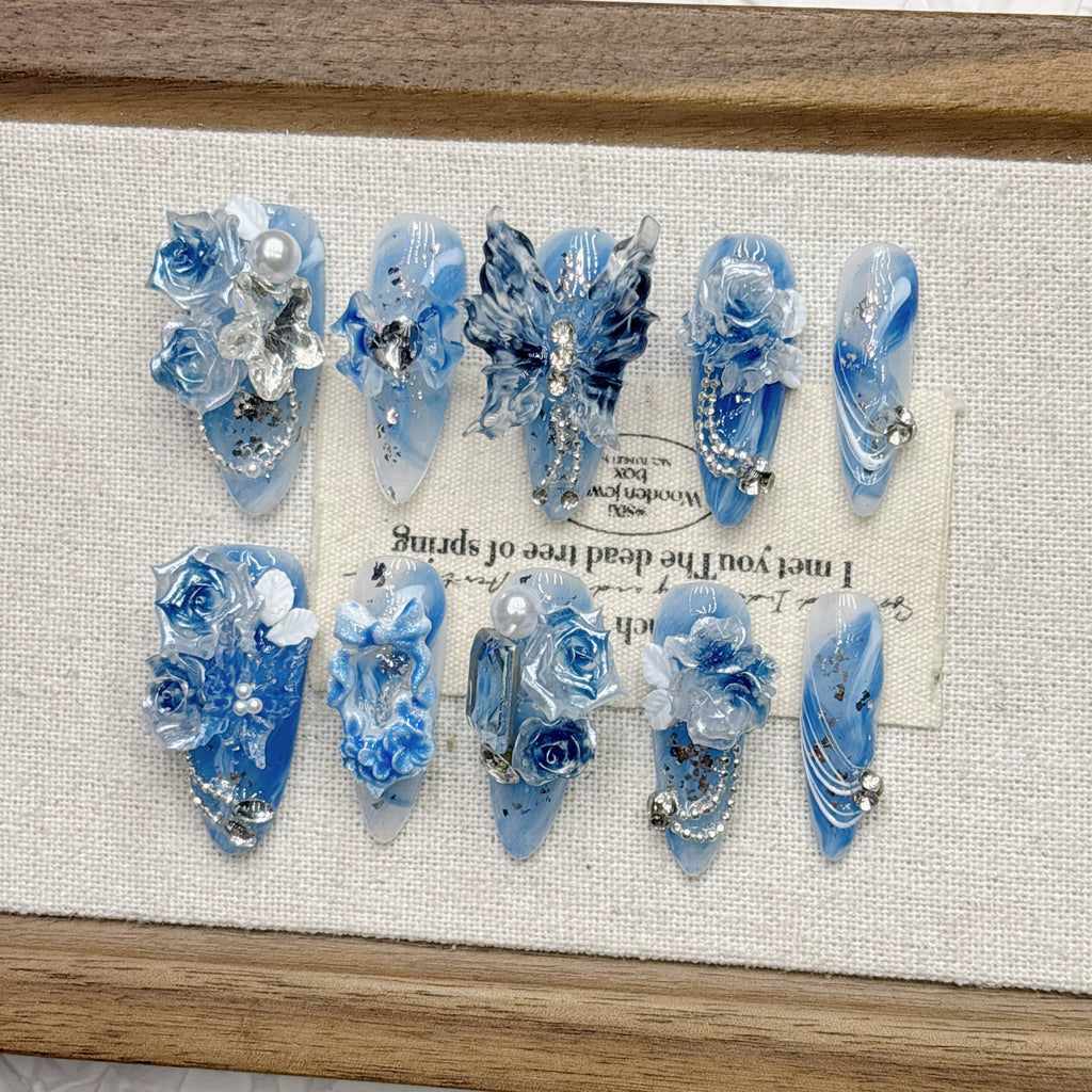 Blue frozen roses are purely handmade, wearing white armor, new fake nails, custom fairy gas, ice transparent, pure desire, medium and long styles.